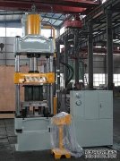 100噸液壓機采用氣液復合調(diào)速回路有什么優(yōu)點？